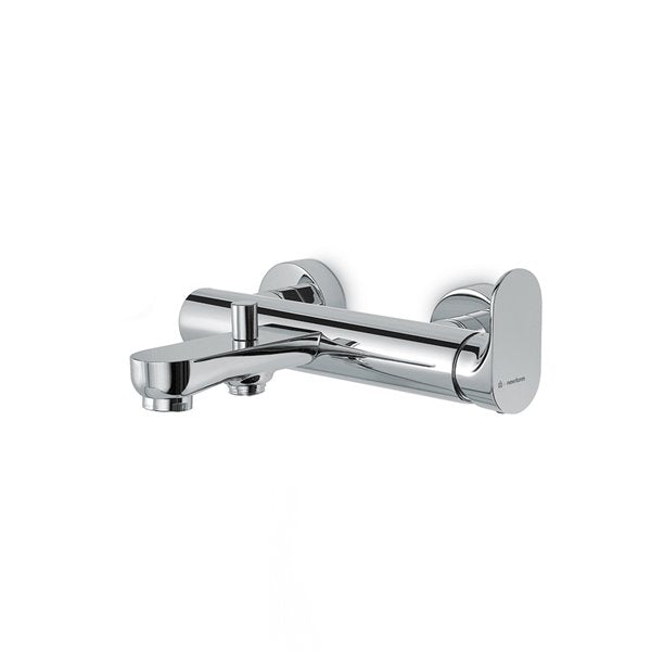 Single-lever basin mixer with 1”1/4 waste. F 3/8” supply hoses. Single-lever basin mixer with 1”1/4 waste. F 3/8” supply hoses.