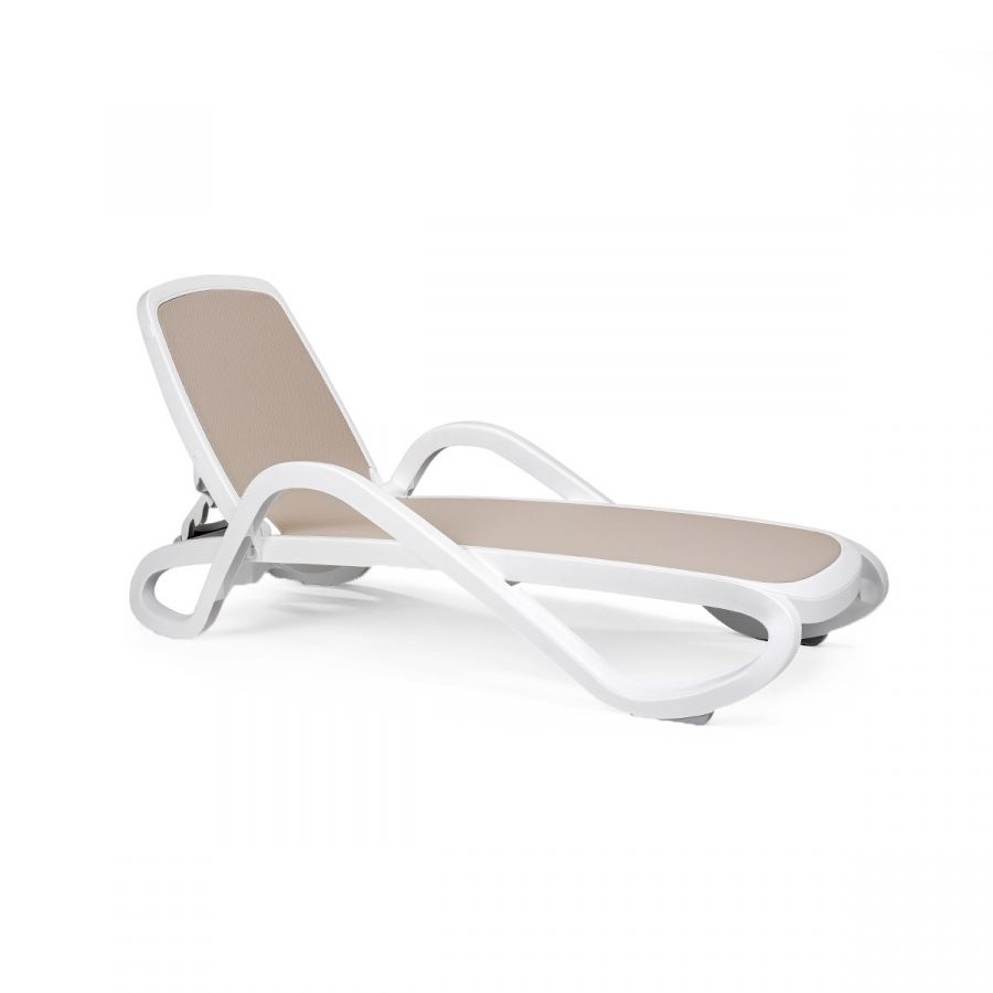 Nardi Alfa Sun Lounger in Various Colors Made in Italy Nardi Alfa Sun Lounger in Various Colors Made in Italy