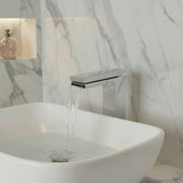 Fromac Mini Razor rubinetto lavabo con bocca a cascata e scarico click-clack 8512B - cromo