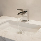 Fromac Razor rubinetto lavabo con bocca a cascata e scarico click-clack 8512 - cromo