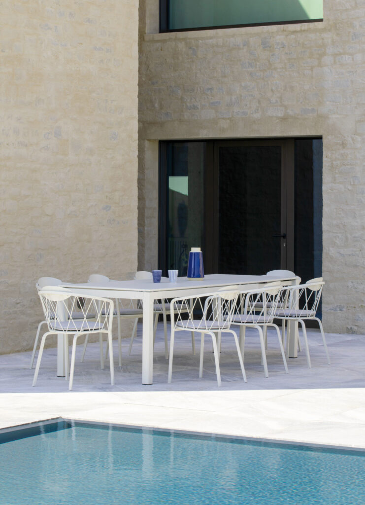 Vermobil Extia extendable outdoor table embossed white EX14080BCU Vermobil Extia extendable outdoor table embossed white EX14080BCU