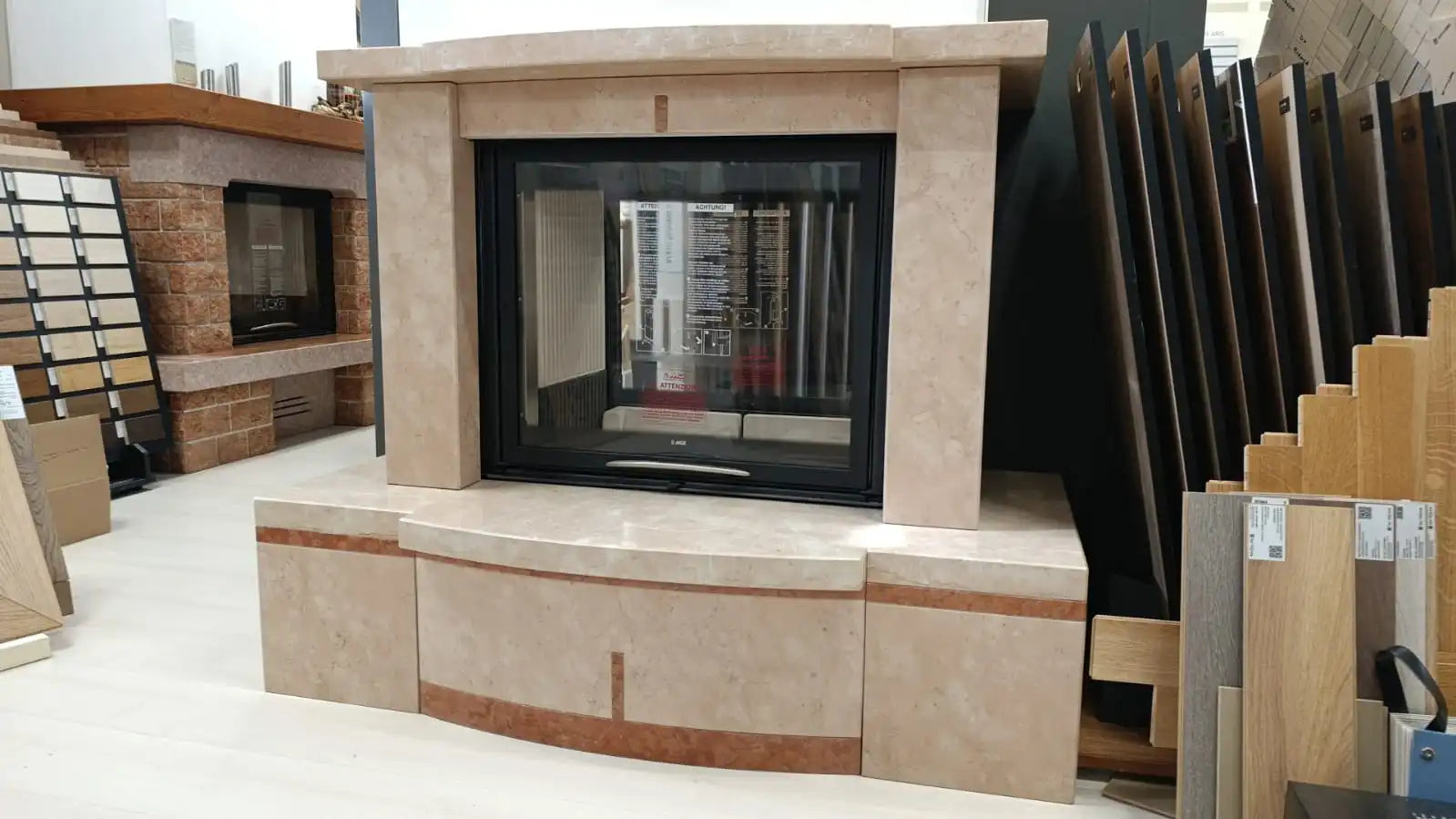 MCZ B70 cheminée thermique double face avec système d'air et revêtement Alisei Omero MCZ B70 cheminée thermique double face avec système d'air et revêtement Alisei Omero