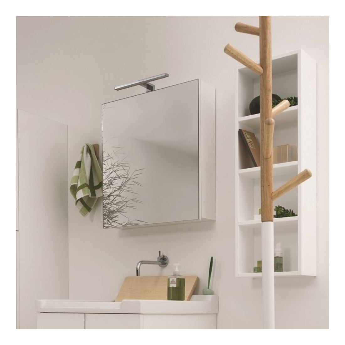 Colavene LED lamp for mirrors and wall units 330175 Colavene LED lamp for mirrors and wall units 330175