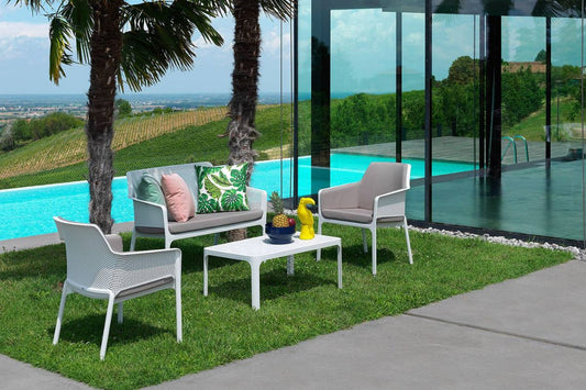 Trasforma il tuo giardino in un’oasi di comfort e stile: scopri gli accessori indispensabili per vivere al meglio gli spazi all’aperto