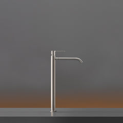 Ceadesign INNOVO - Mitigeur lavabo monotrou à poser H. 415 mm avec bec orientable pour jet à jet, ouverture depuis l'eau froide - INV06