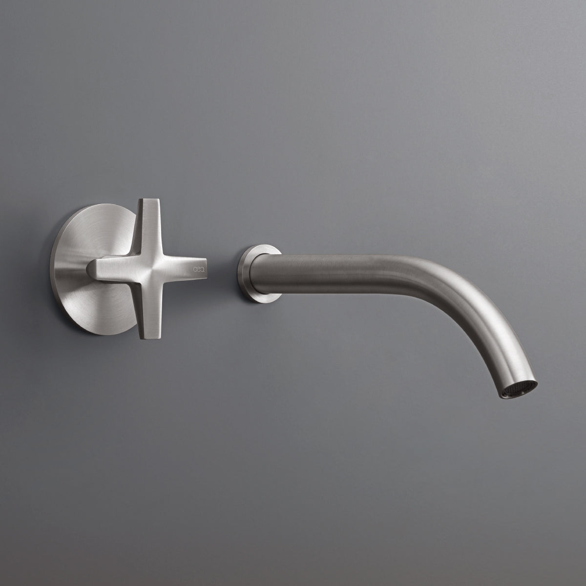 Cea Design Cross rubinetto lavabo progressivo a parete bocca 220mm CRX09 + PTR03