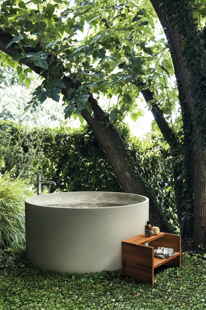 Agape In Out freestanding bathtub in concrete AVAS1041E