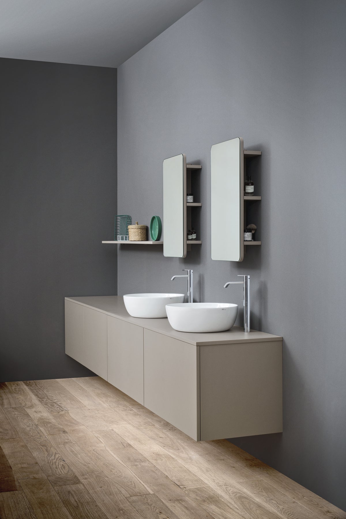 Ovvio Basin NIC sit-on washbasin